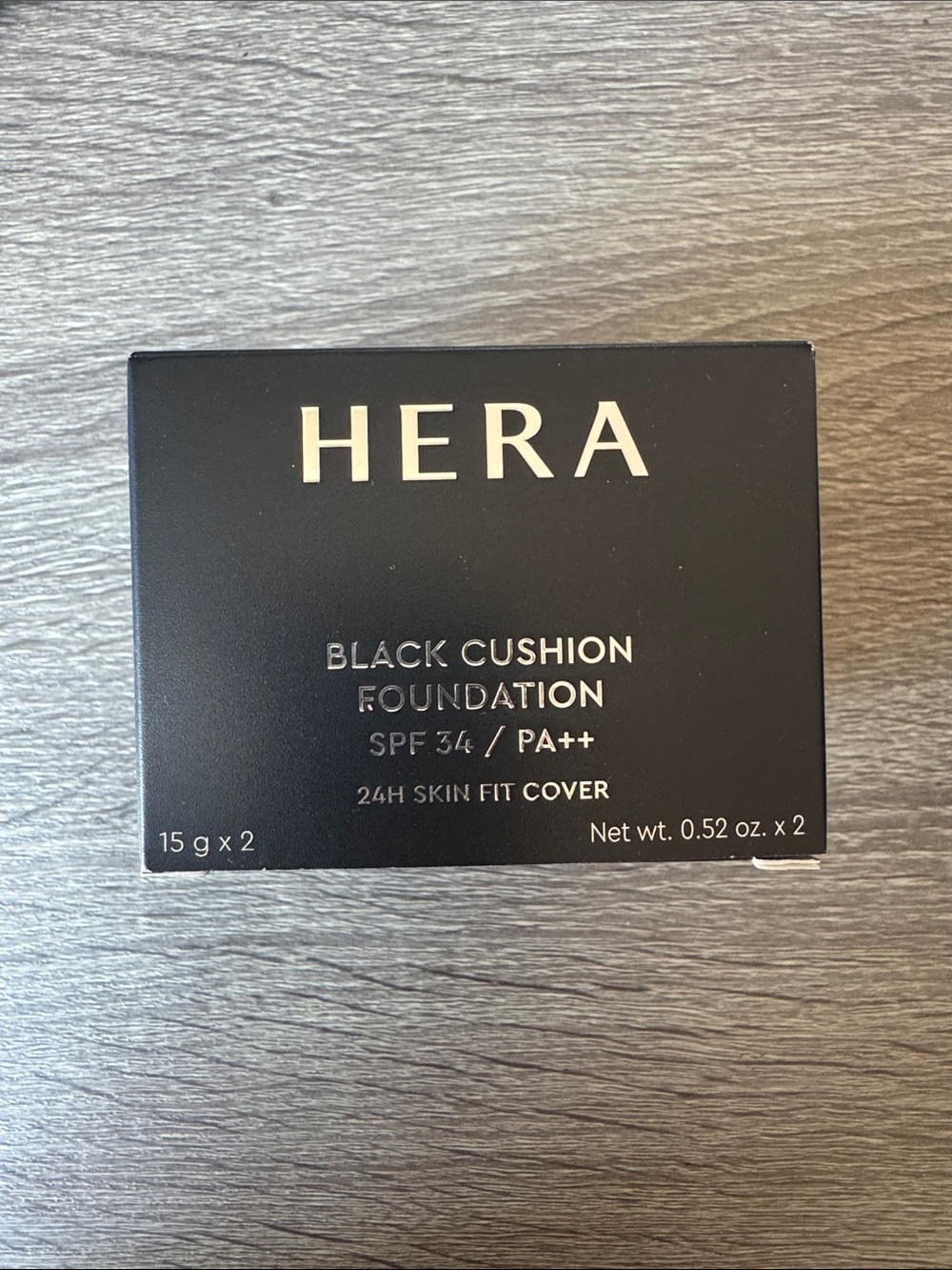 HERA Black Cushion Foundation - Black/Gold Packaging